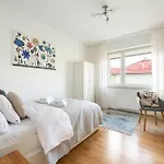 Mysliborska 2-Bedroom Apartment